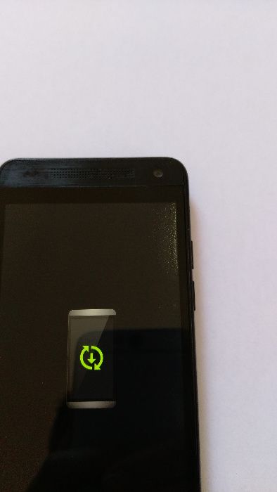 HTC One Mini на запчасти