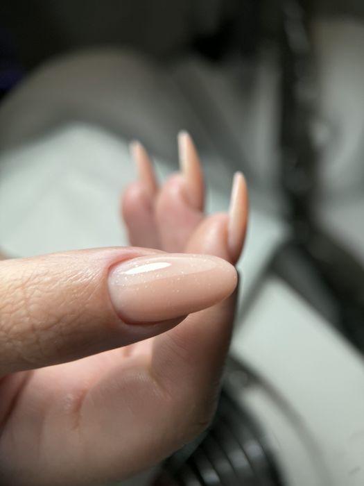 Манікюр, педикюр Кривий Ріг