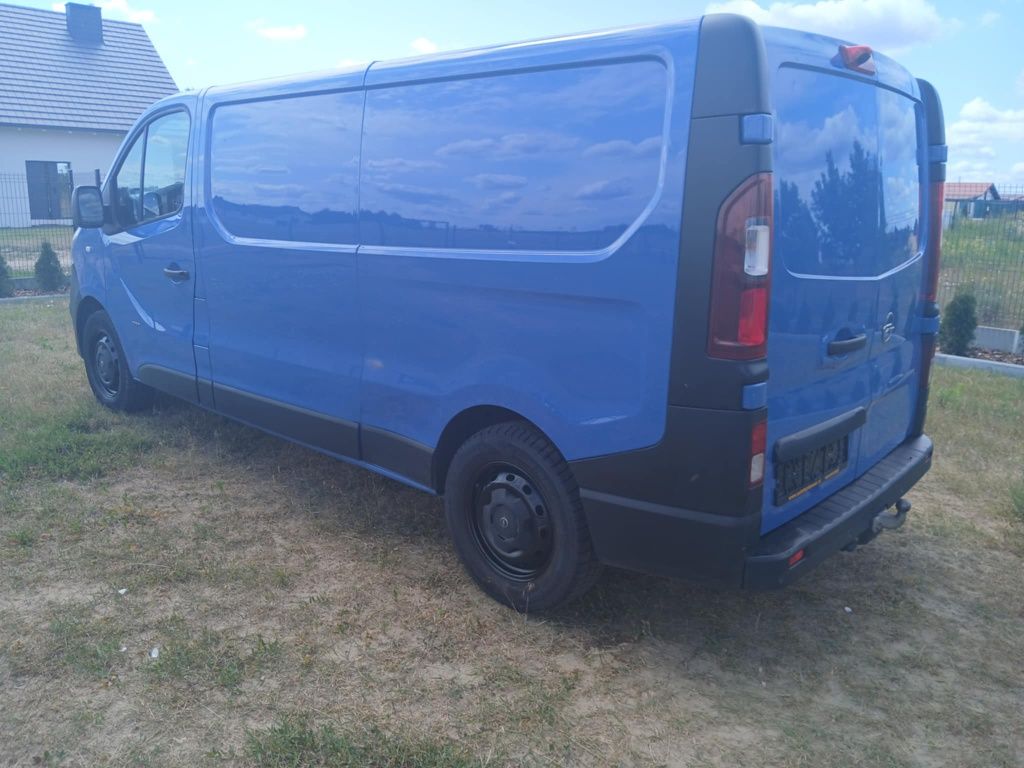 Opel Vivaro long