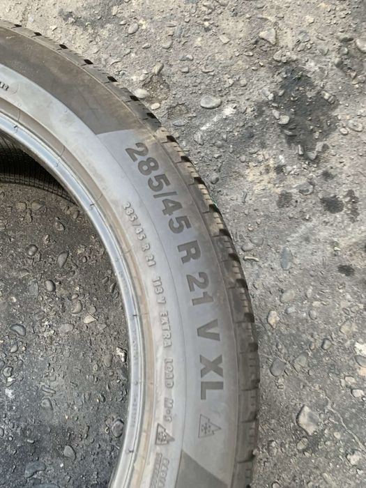 Шини 285/45 R21 пара Continental 6,2мм зима 2022р ранфлет