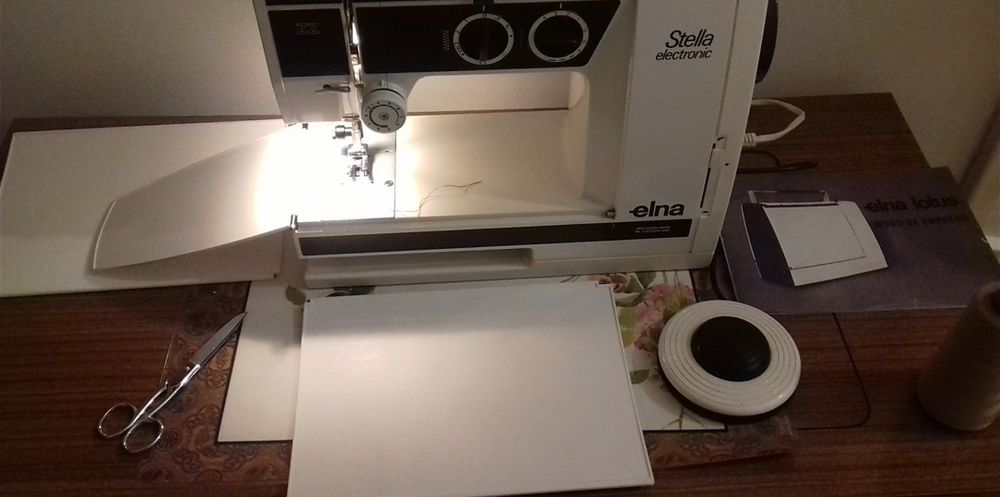 Maquina costura portátil Elna Stella