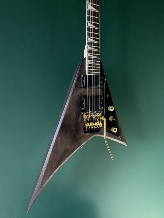 Jackson JS32 MAH Rhoads Natural + Case + EMG