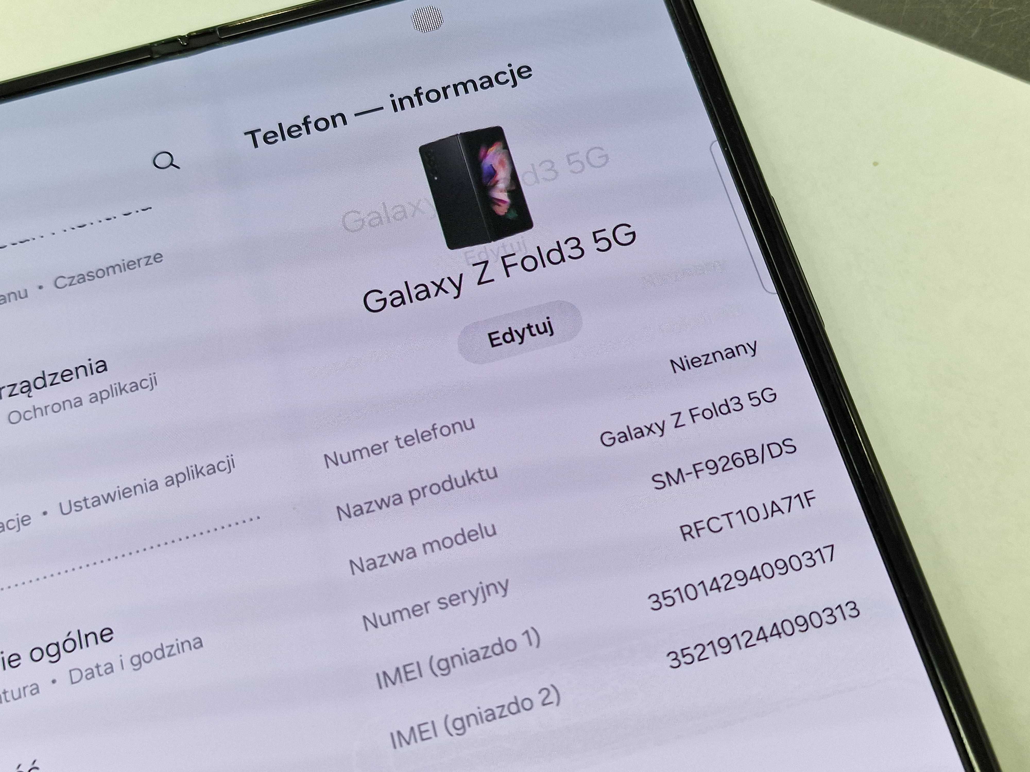 Samsung Galaxy Z Fold3 5G/ 12GB/ 512GB/ Phantom Black/ Grade A- + łado