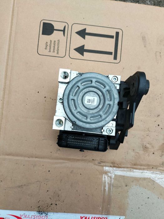 pompa abs passat b8