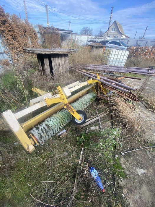 Щітка дорожня комунальна мтз