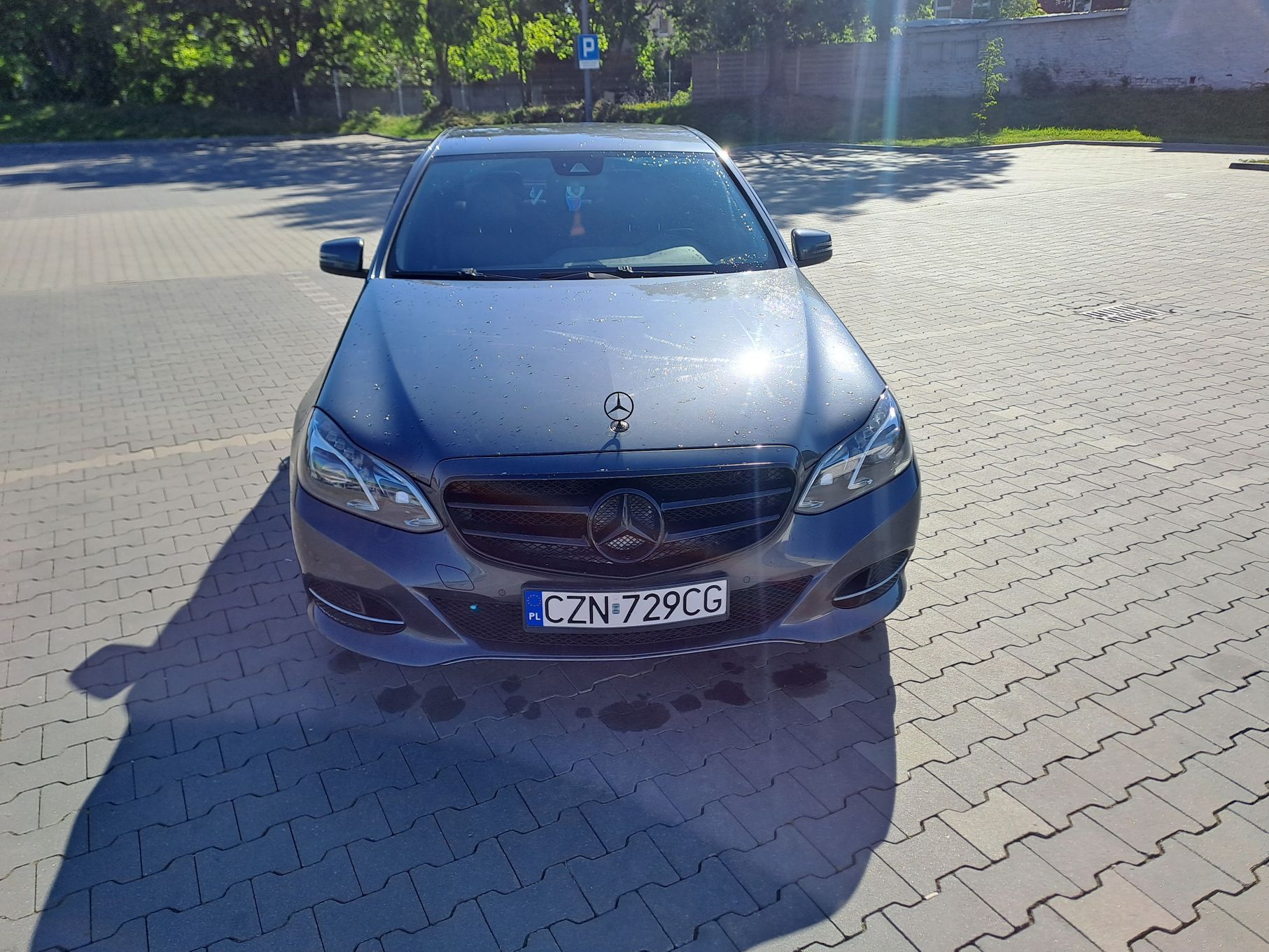 Mercedes-Benz Klasa E Po kolizji uszkodzony lewy przód