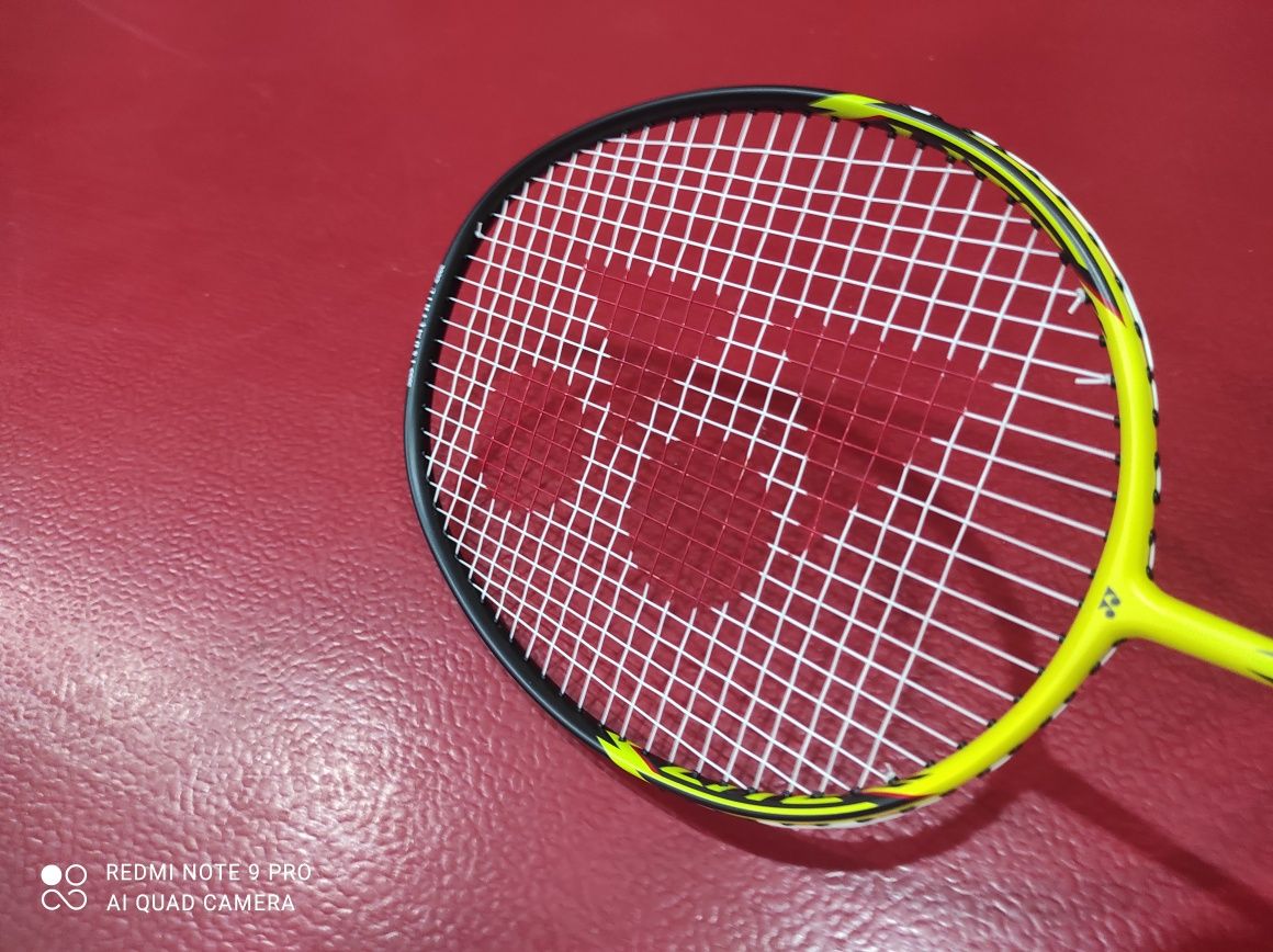Ракетка для бадминтон YONEX
