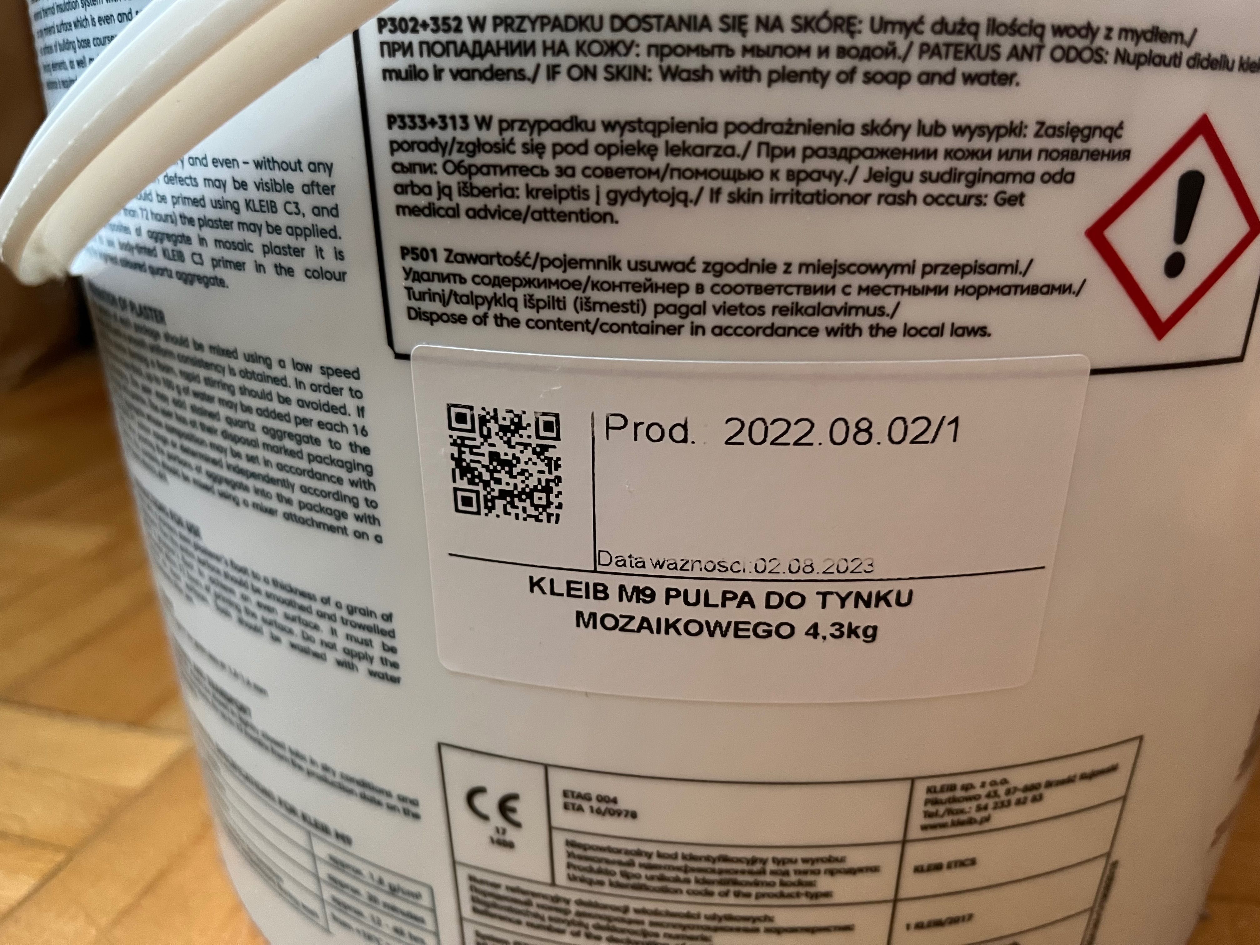 Tynk mozaikowy na zewnątrz i do wewnątrz