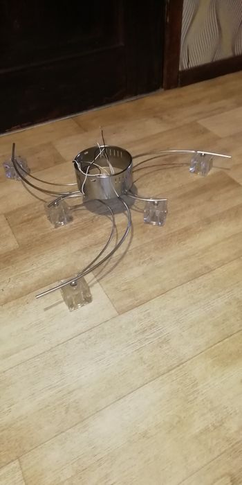 Продам люстру потолочная 12 вольт