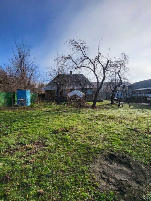 Продам будинок в центрі міста Остер.