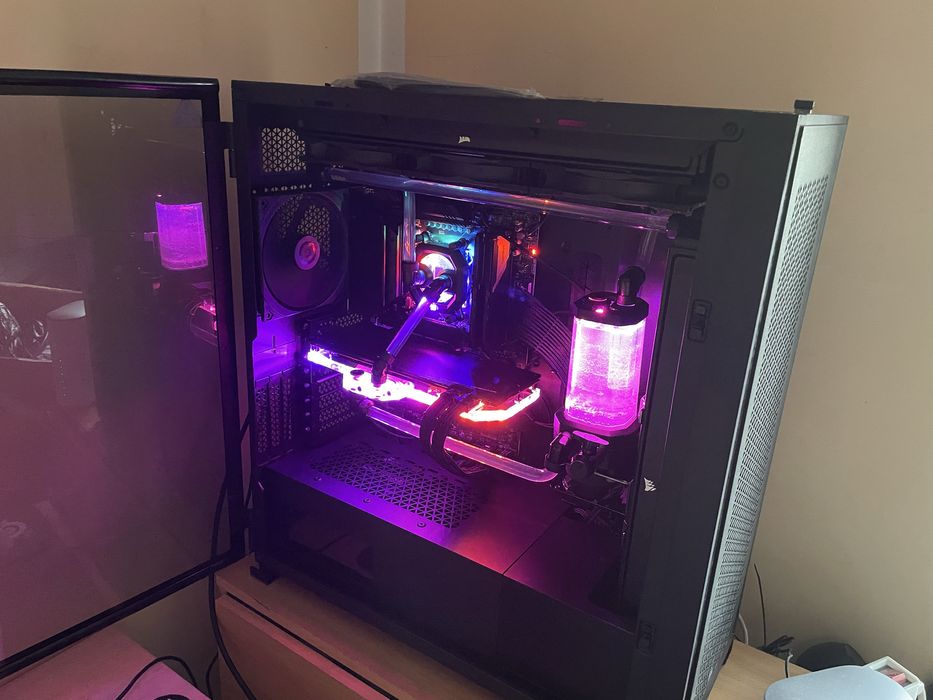 Montaż/składanie/budowa komputerów