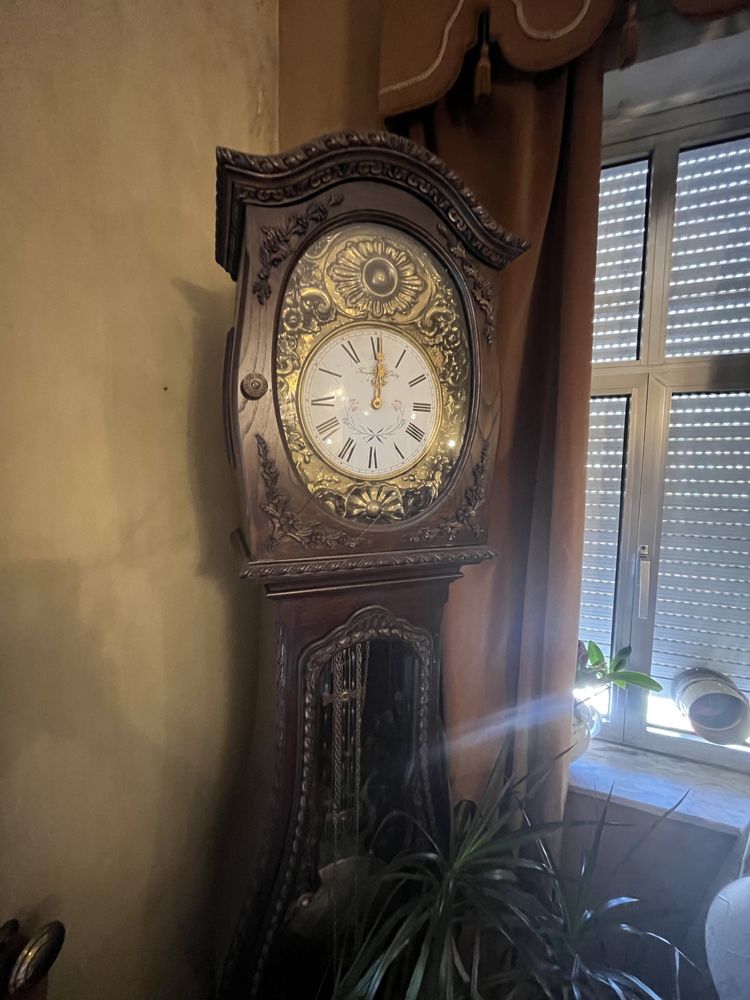 Relógio Alto Antigo