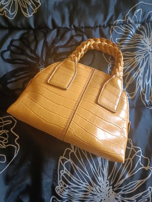 Carteira Amarela - Nova