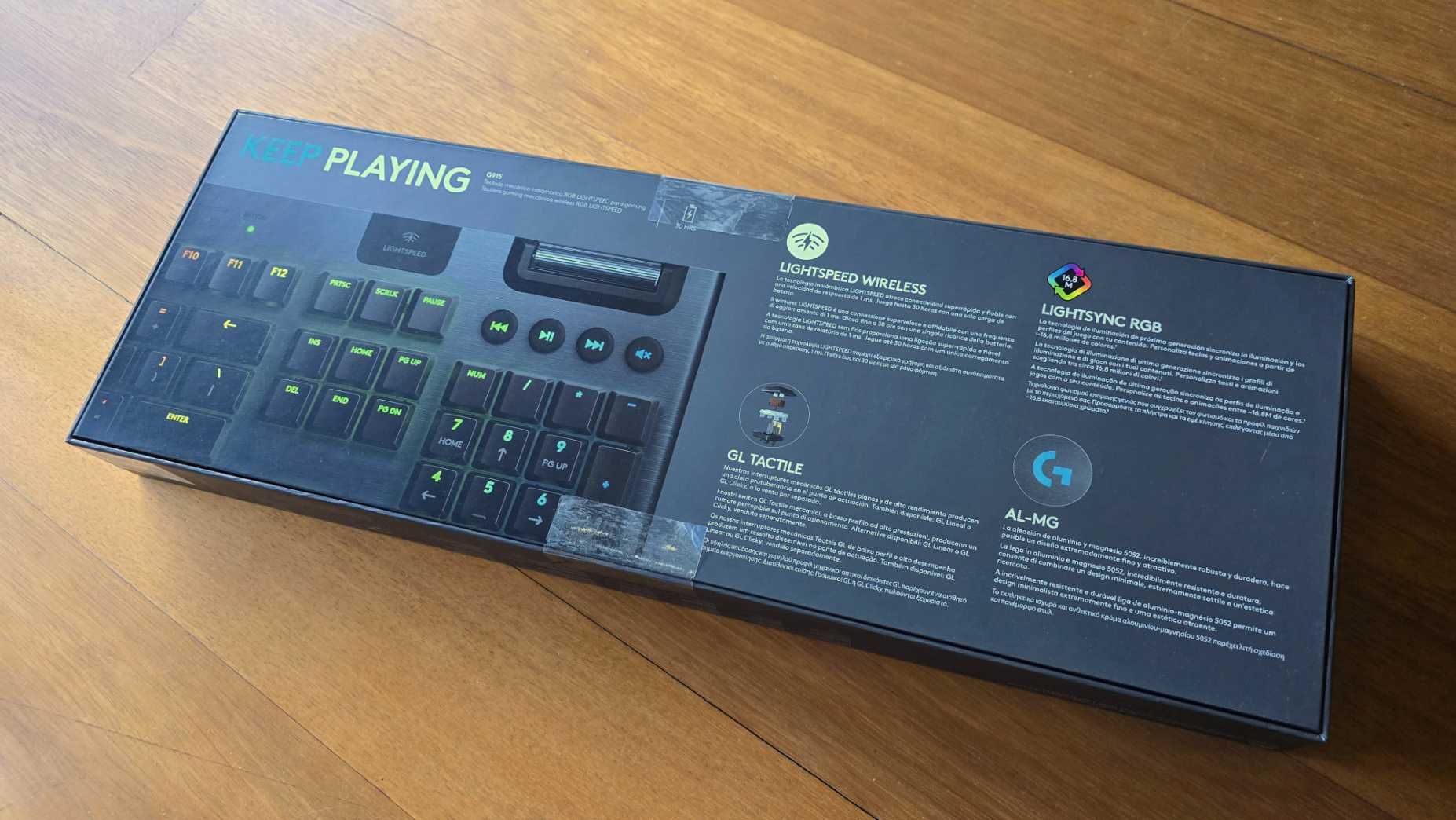Teclado Mecânico Logitech G915 Lightspeed RGB Wireless PT - C/garantia