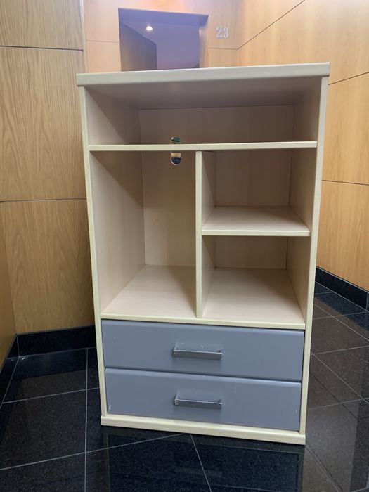 Movel para TV, PC, Livros ou outra utilidade.