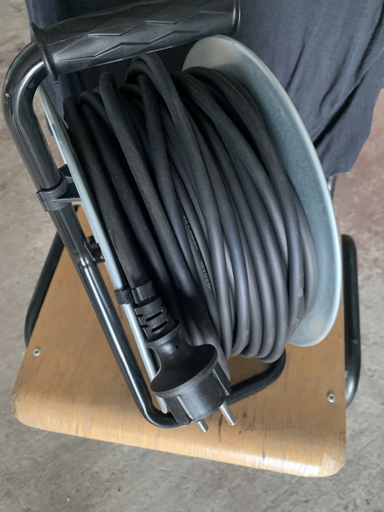 Удлинитель на кабельной катушке с термозащитой УК50 Proffesional 50 м