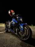 Suzuki GSX S750 com extras
