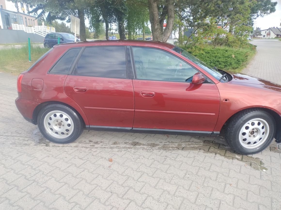 Audi a3 gaz 1.6 2001r