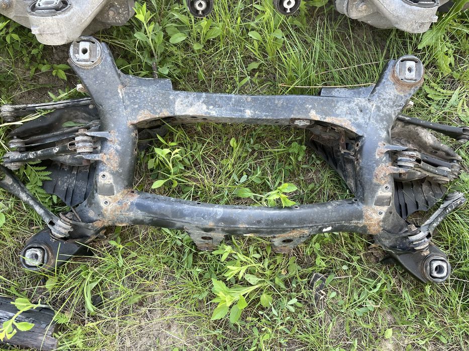 Wozek sanki tyl tylne bmw f20 f21 f30 f31 wahacze