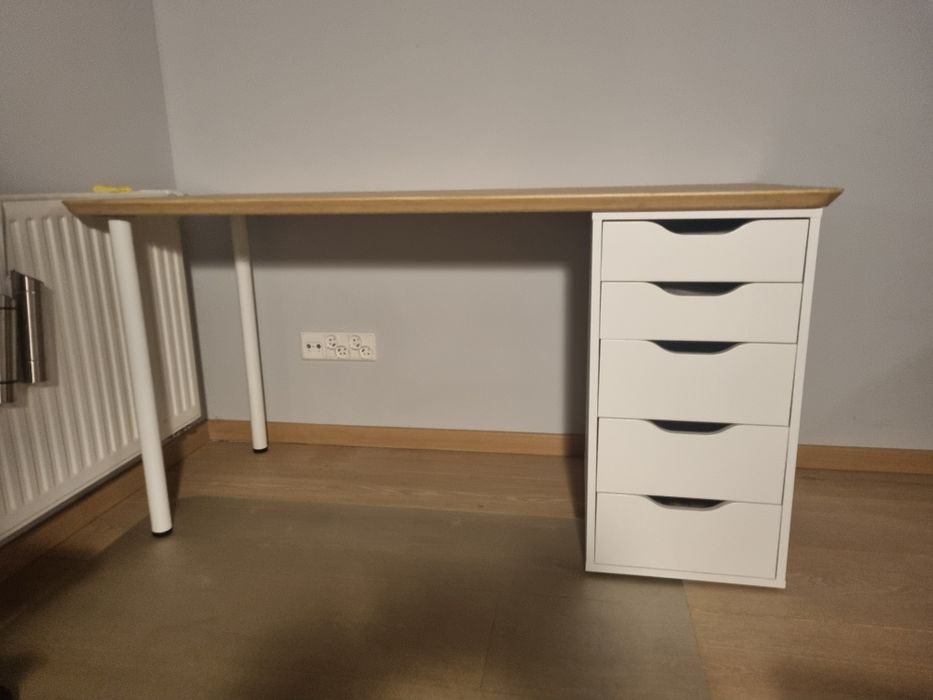 Biurko Ikea z blatem bambusowym, idealny stan