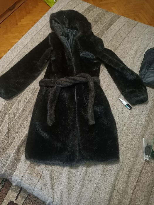 Продасть шубу в гарному стані
