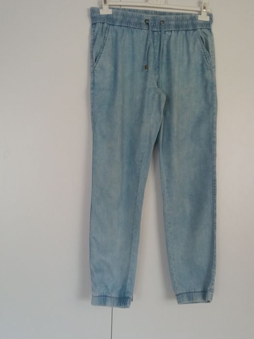 Spodnie jeansowe Cropp