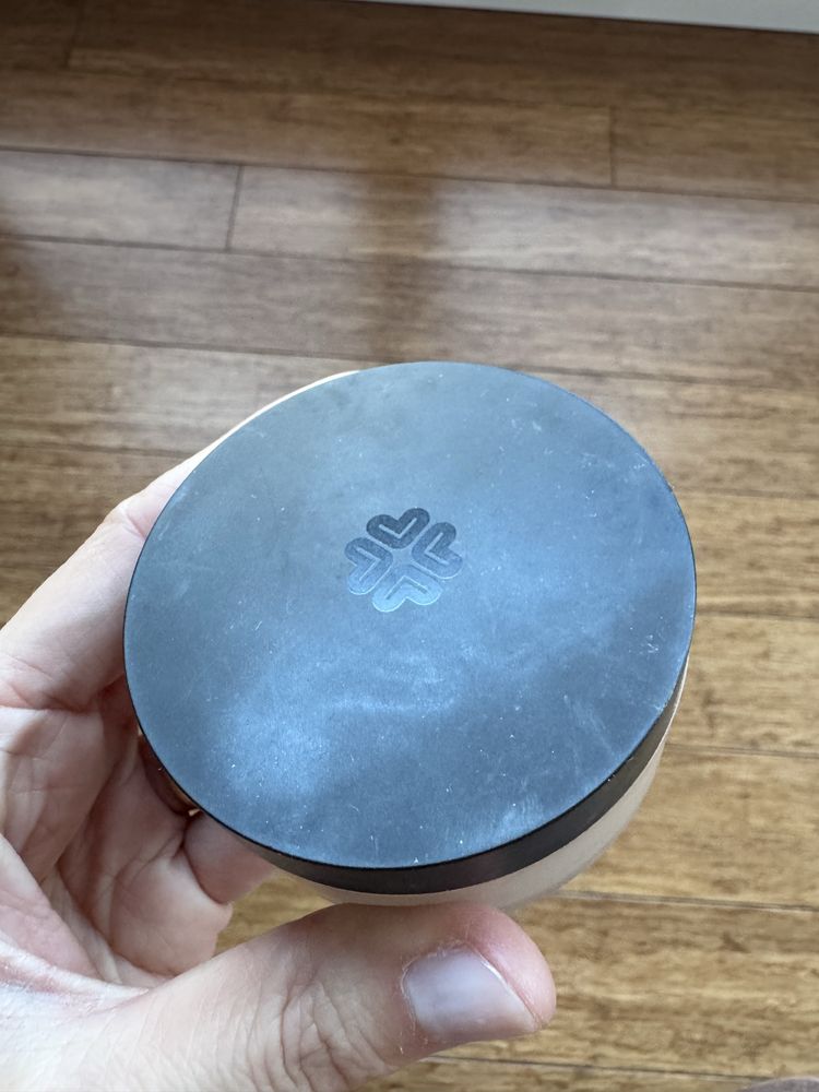 Bronzer sypki mineralny