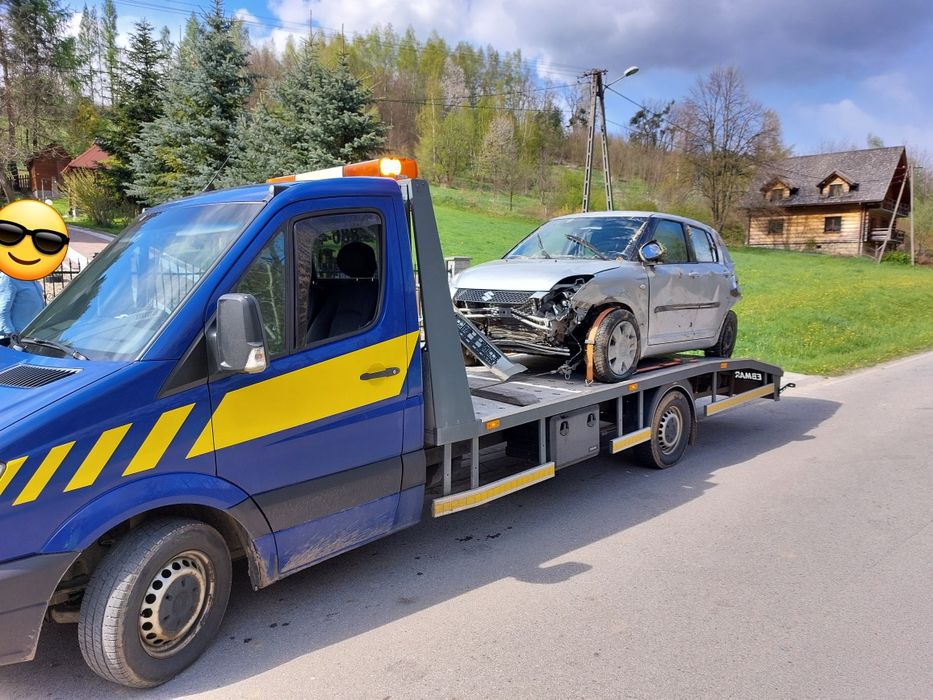 pomoc drogowa laweta transport pojazdow holowanie wieliczka krakow A4