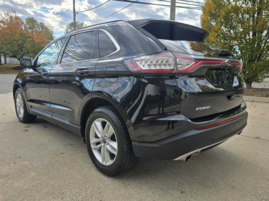 Ford Edge SEL      2017