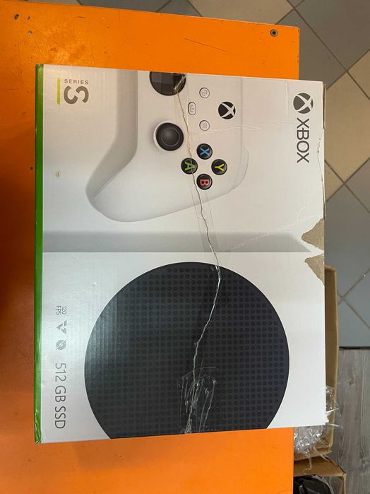 Xbox Series S + 2 Pady + Pudełko + gratis