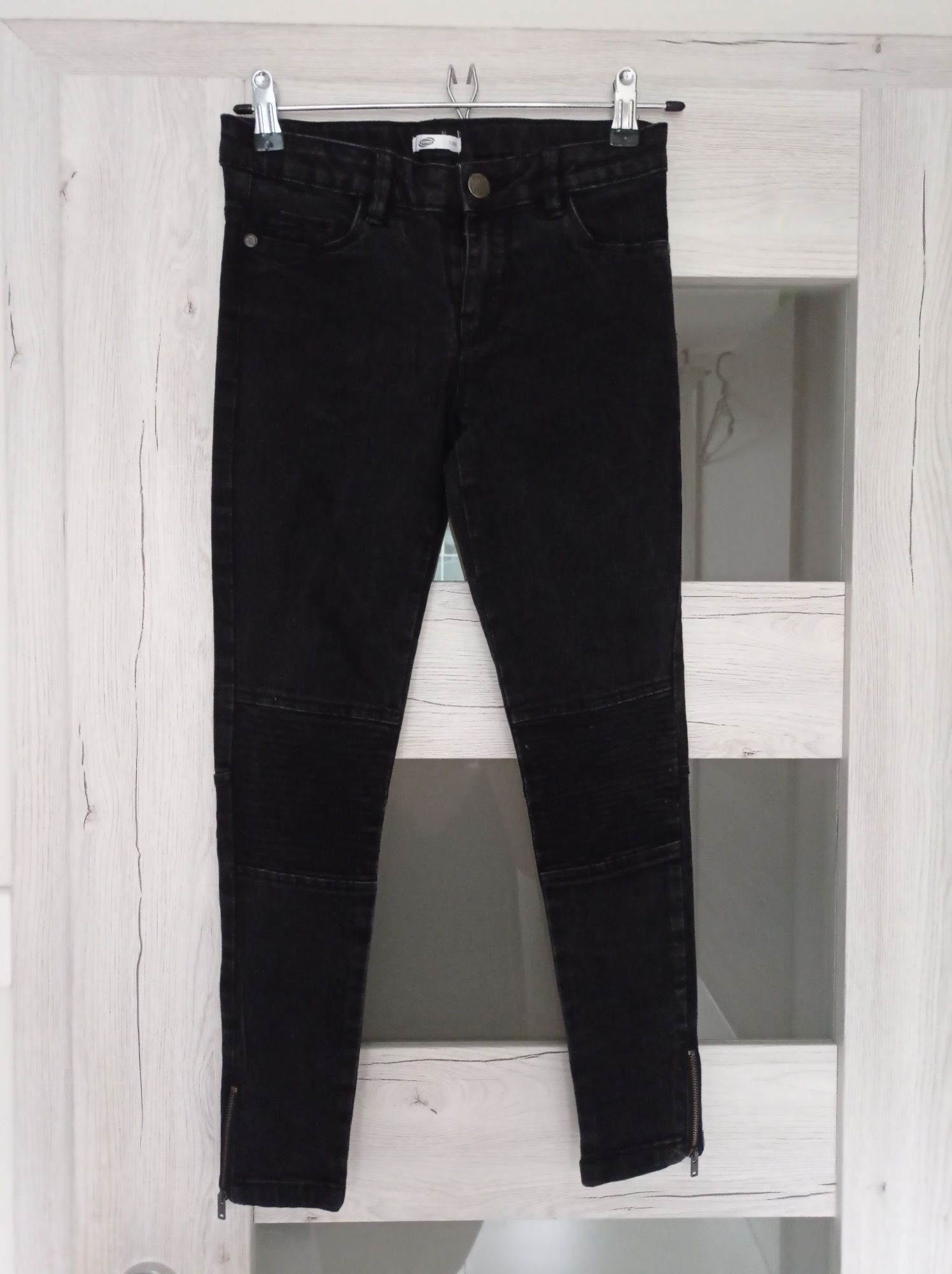 Spodnie jeansowe dla dziewczynki, 140/146 cm