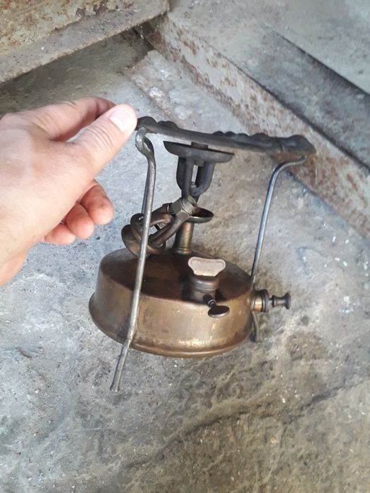Примус керосиновый.
