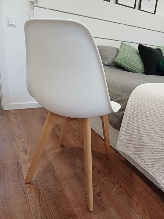 Cadeira Sklum branca
