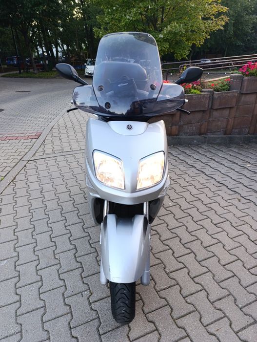 Skuter YAMAHA XC300
