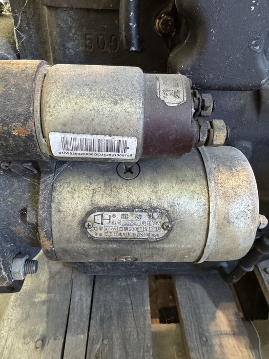 Silnik do ładowarki kołowej ZL 12F