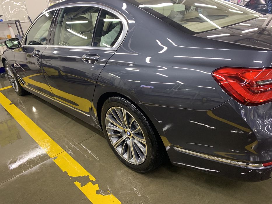 Автомобіль Bmw 750l xd G12