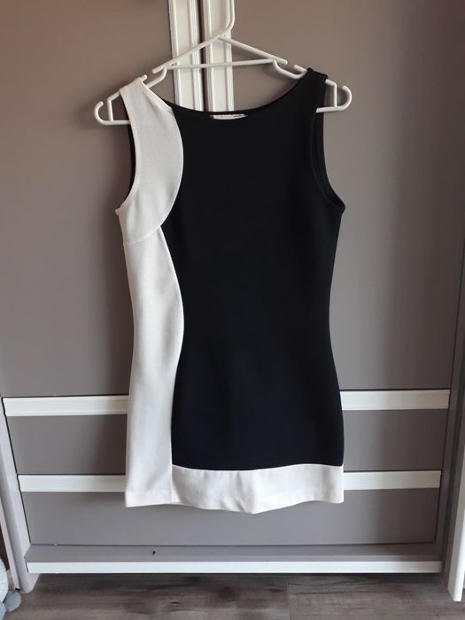 Krótka elegancka sukienka damska rozmiar S made in Poland czarna