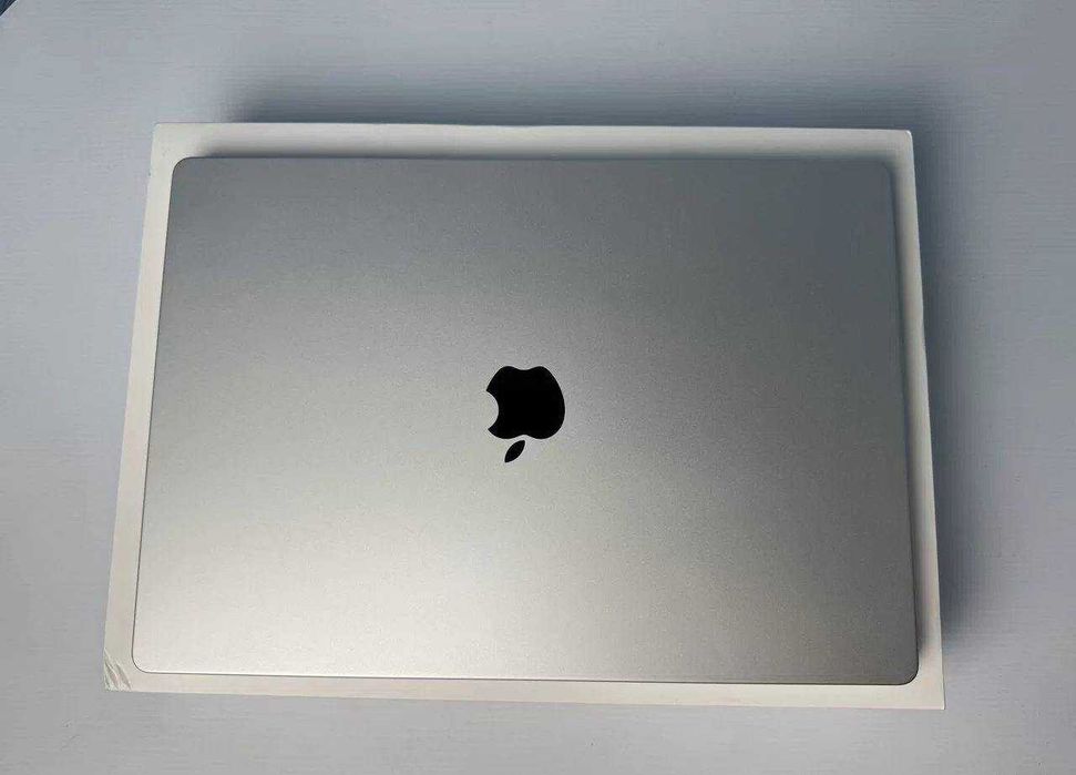 MacBook Pro 16 M1 MAX 64/1Tb