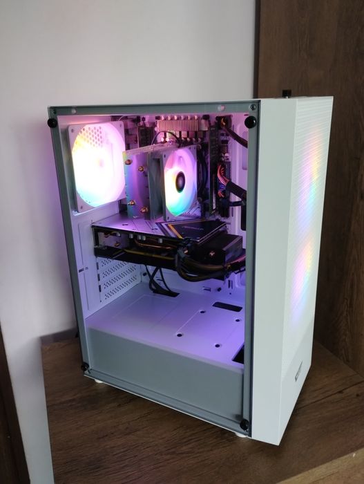 Komputer gamingowy Intel/Radeon/SSD
