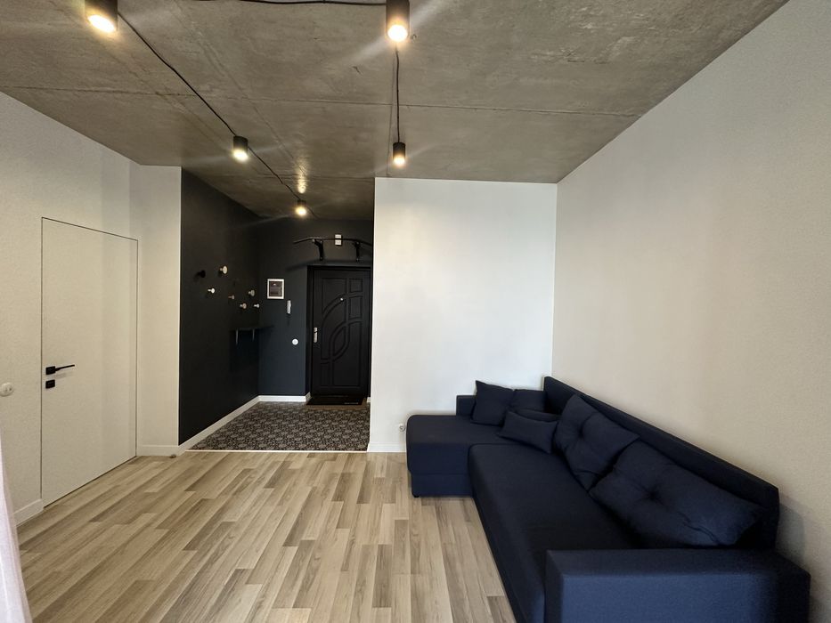 Продам квартиру на Біговій 17