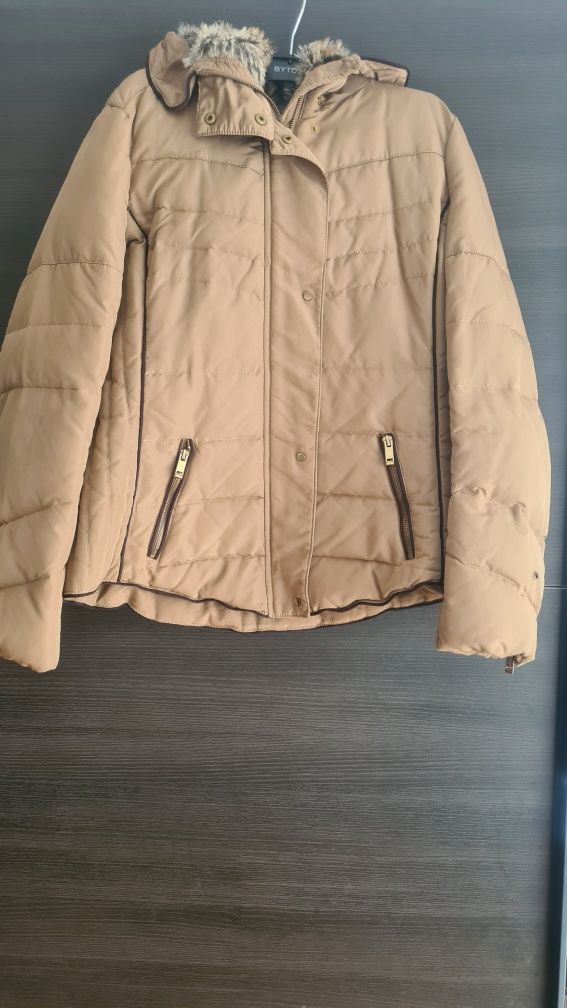 Kurtka zimowa damska Zara Basic