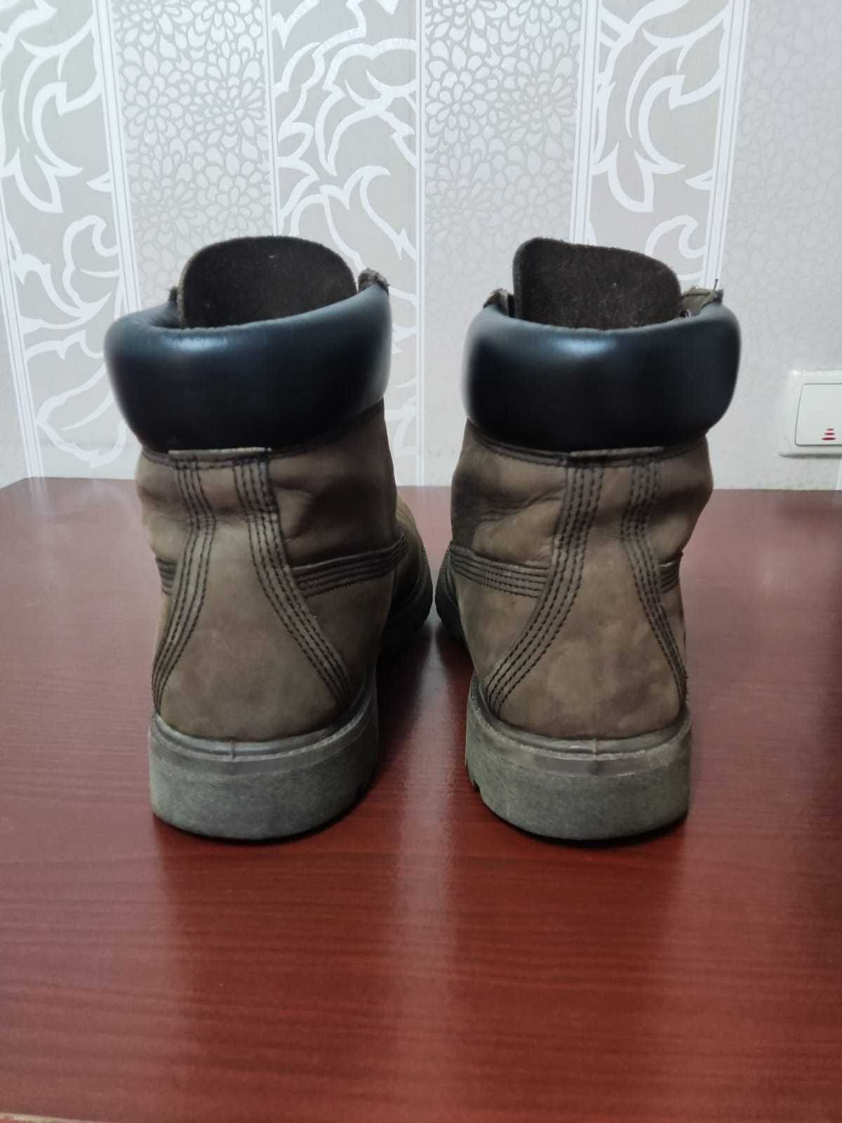 ОРИГІНАЛЬНІ черевики TIMBERLAND в розмірі 9M