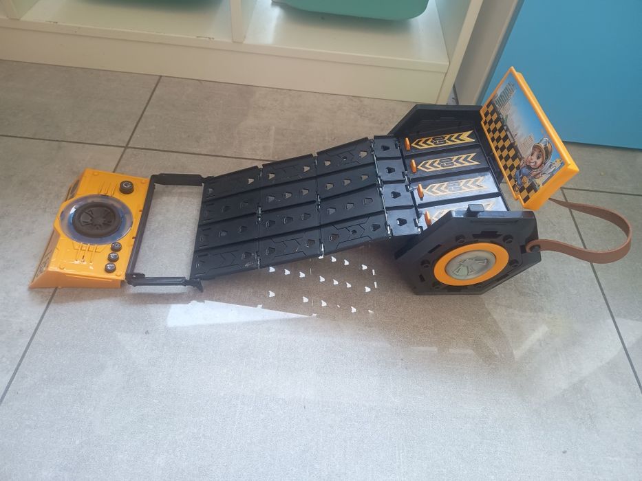 Rampa dla autek zjazd dla hot wheels