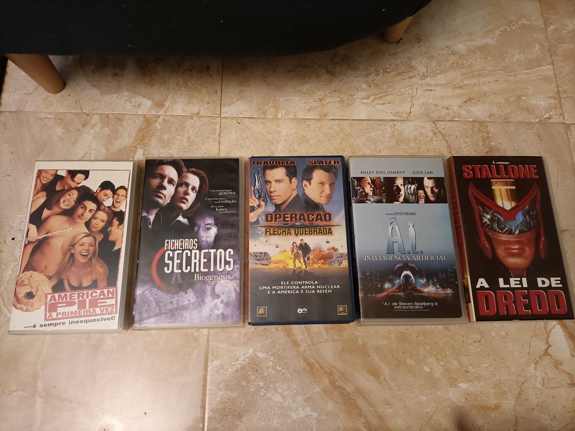 21 Cassetes VHS Filmes Titanic/Gladiador/Carrie/Scream 2/O Legionário