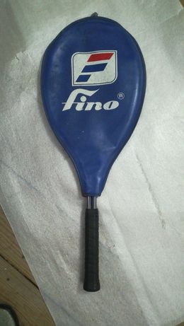 Raquete ténis marca FINO