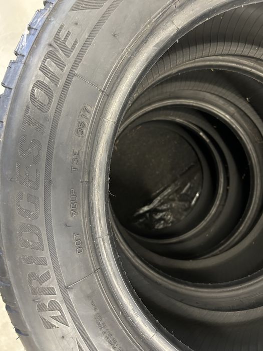 Opony Zimowe Bridgestone 225/55/17 Bardzo Ładne