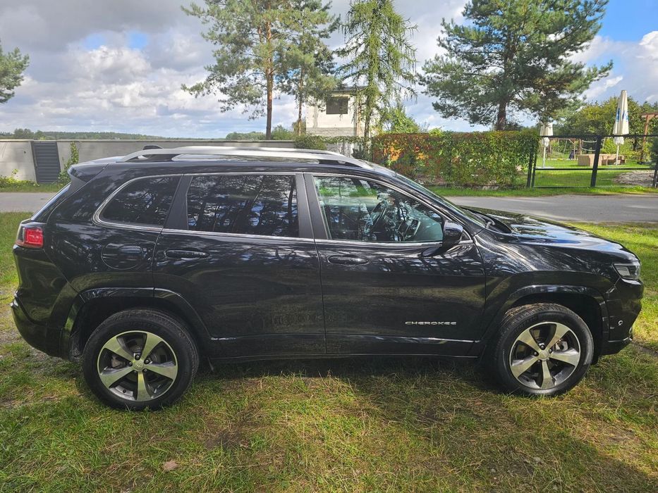 Jeep Cherokee OVERLAND Sprowadzony z Niemiec Lekko Uszkodzony Perfekt Stan!