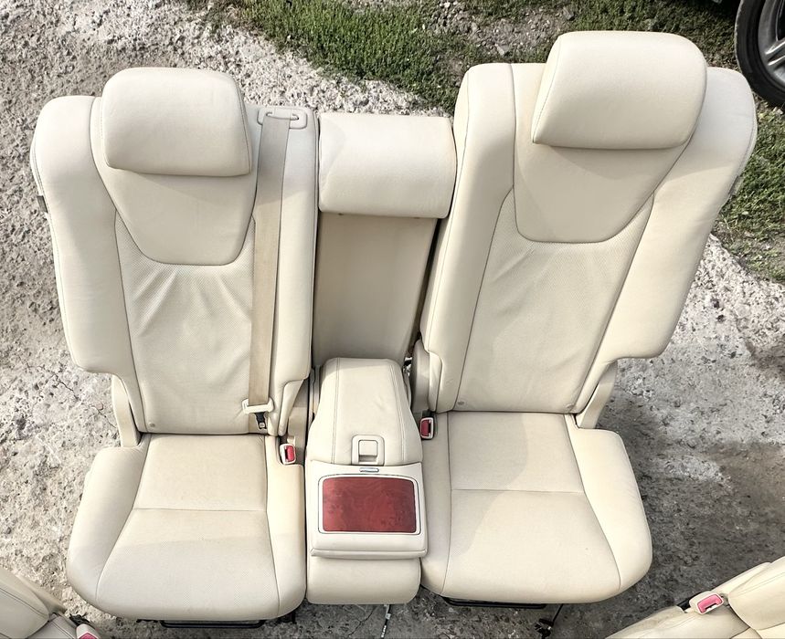 Салон Lexus RX 350/450h 2013