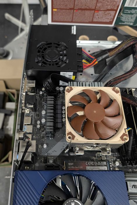 Wyprzedaż - obudowa do szafy RACK 19 cali - R-CASE 3, mATX 2U 2x 3.5"