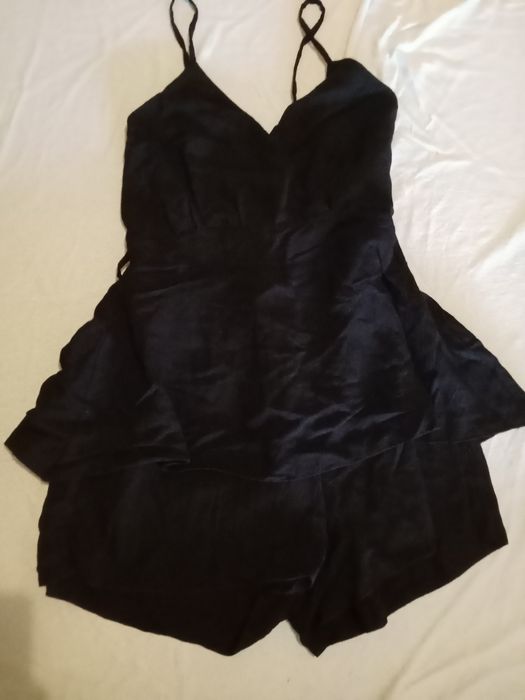 Várias roupas mulher